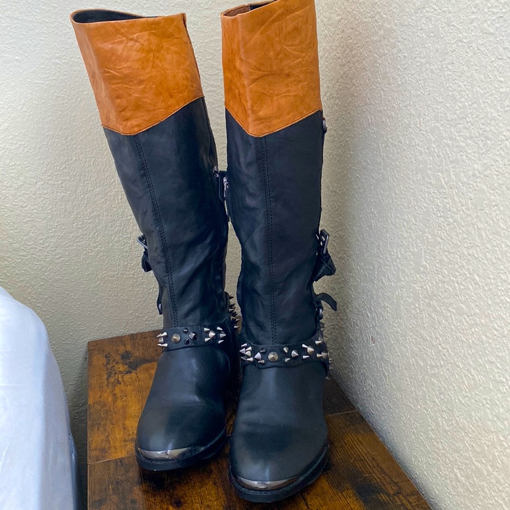 Sam Edelman Park Spiked Boots